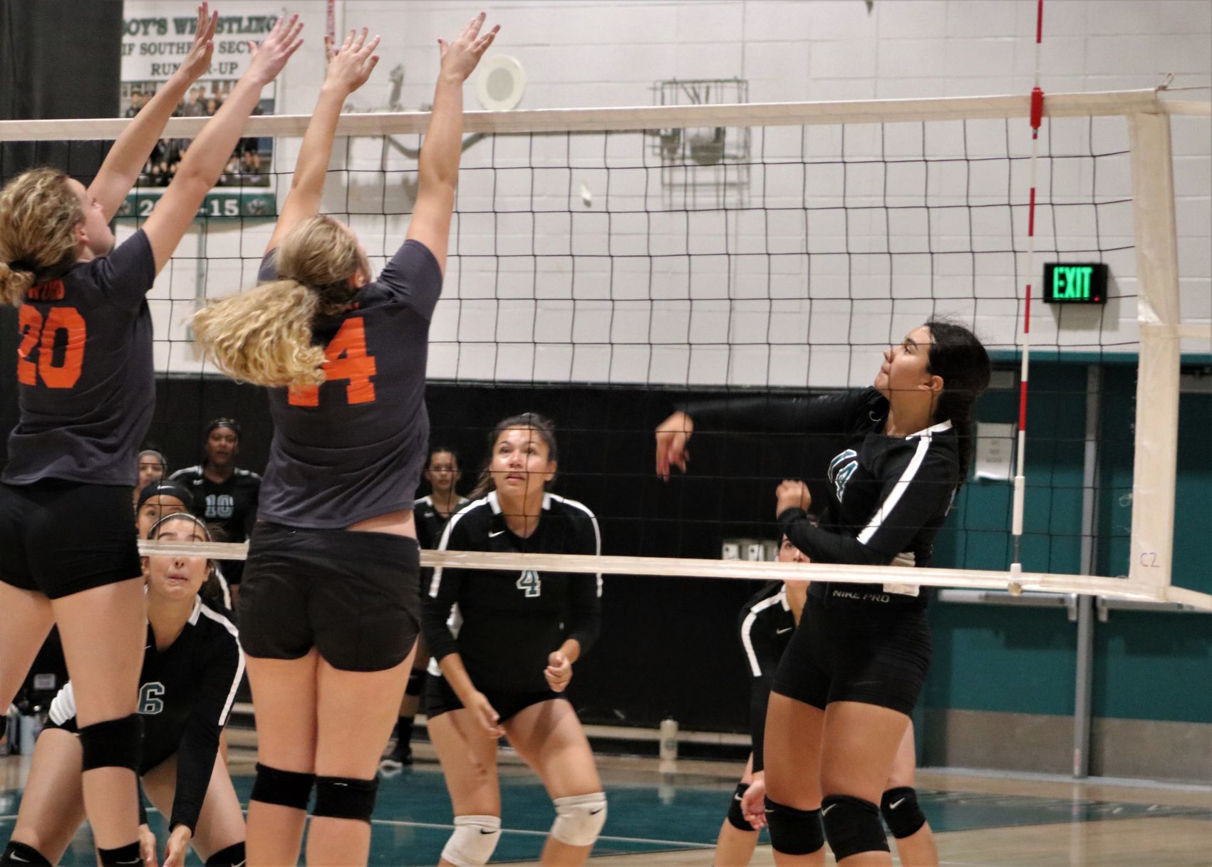 091019 SY PV GVolley 04.JPG